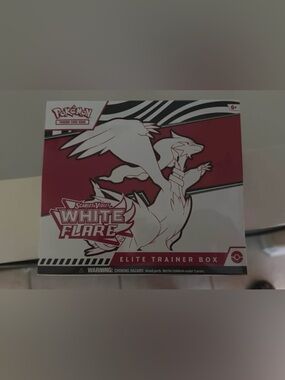 Pokemon White Flare Elite Trainer Box - Red and White